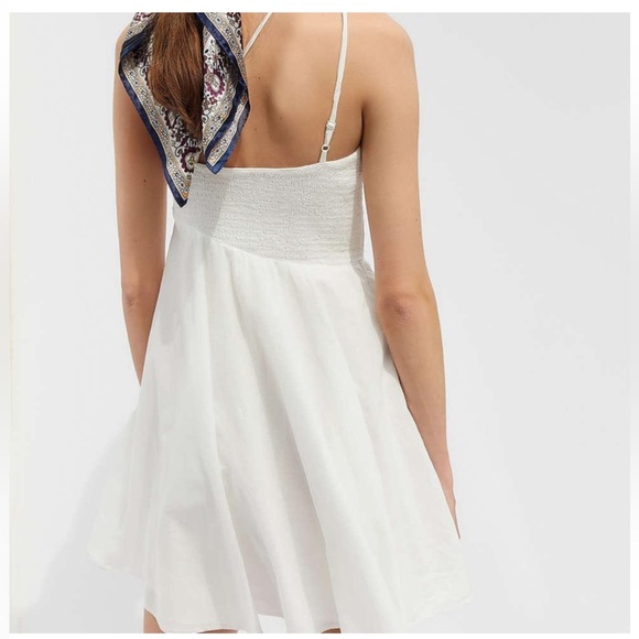 URBAN OUTFITTERS DHALIA ASYMMETRICAL SMOCKED MINI DRESS NWT - Picture 3 of 8